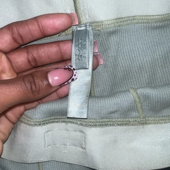 Olive Green SKIMS  Set - Picture 2 of 3